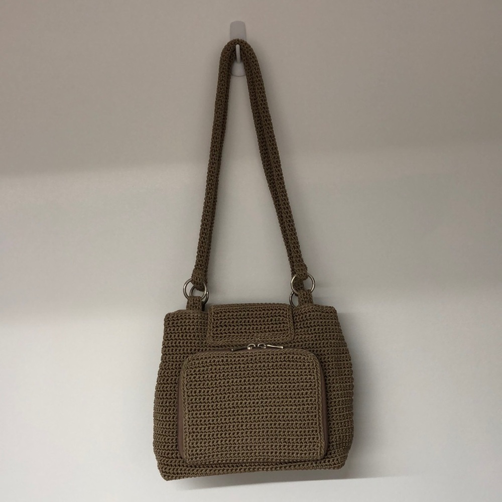 Macrame purse with zippered pockets